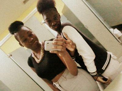 |N0 L0V3 Z0NE3 |Or3O FR3AK |$INGL3  :(; | 3ST:8/11/99| Fuvk fake friends |I ride solo bish| Baeless :'(