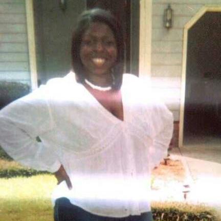 lizadavis28's profile picture. 