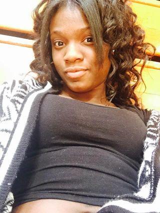 Loved  They Call Me Ki c/ I Do Drills  But I'm A Queen Looking For King  I'm Getting  & Stay On A Grind