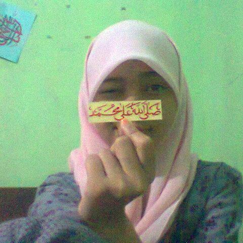 AtikaUfairoh's profile picture. 