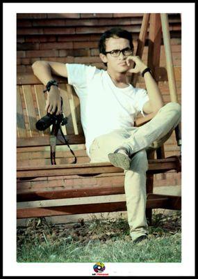 Terima Jasa Pemotretan Wedding,pree wedding,birth day party,Year Book,Couple,Dll...CP : 085742179548