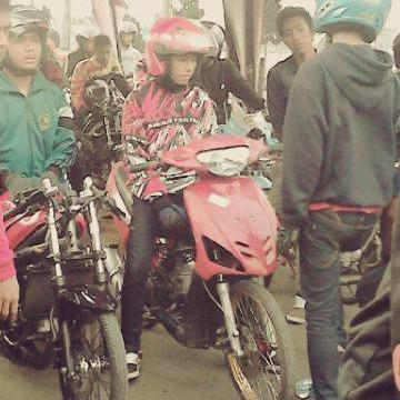 ThomiAlHakim1's profile picture. @NSFMLY