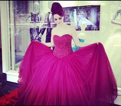 آيوة أناا البنووته اللى بتفرح او تزعل تعيط :D عندى خلل في مشااعرى ;)