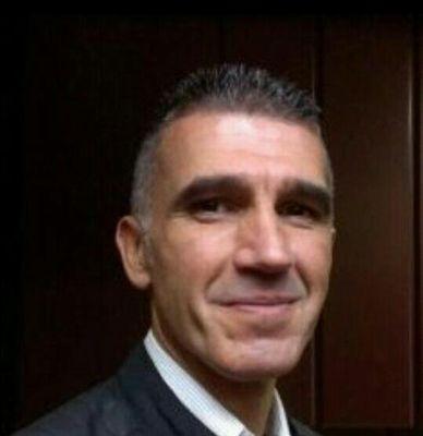 Apasionado por el desarrollo de las personas, el aprendizaje diario y el hacer de cada día una aventura vital. En permanente estado de insatisfacción.