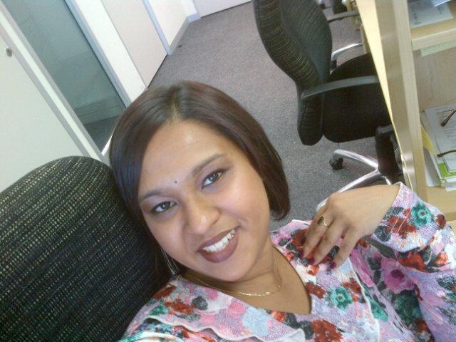 HR Student, Financial Adviser...Avid reader, music ear, love playing guitar, shoe fetish, car enthusiast...Huge MUFC Fan. Random that's me.I follow back