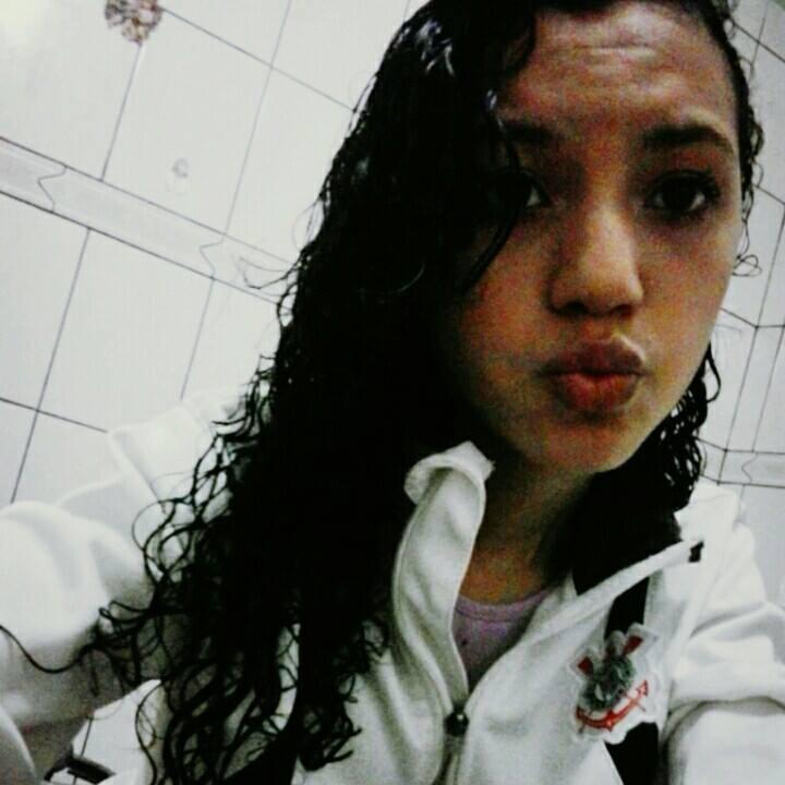 Corinthiana , de pernambuco funkeira , livinatica , mc livinho razão do meu viver , pai e mãe rei e rainha  eu a revoltaada (...)