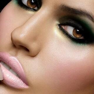 famiofa29's profile picture. 