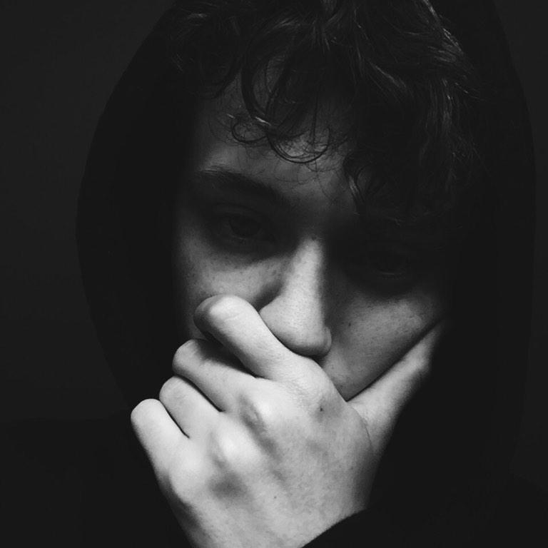 [not the real Troye Sivan]