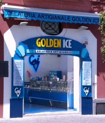 La Gelateria Artigianale GOLDEN ICE è situata a Pompei in via Sacra a pochi passi dal Santuario e dagli Scavi Archeologici.