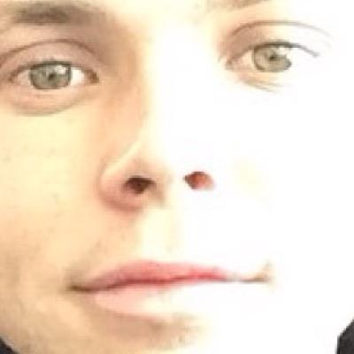 please follow @lukeslegs69 and rt and tag 5sos please https://t.co/Plii2rJWeP