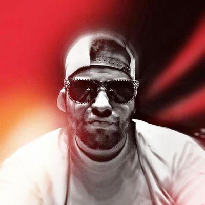Army vet, served 8 years. two deployments. love music. Play alot of poker, and I know my way around the pool table pretty well.