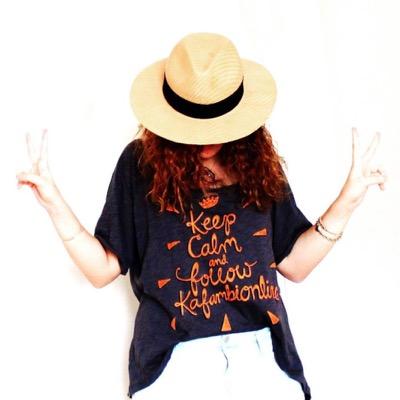 EDABiLOL's profile picture. Turuncu bavullu özgür bir tutsak, delinin en akıllısı.