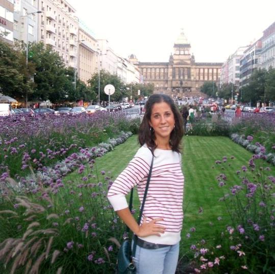 Humanista y periodista en busca de la Belleza. Profesora en @HumYComCEU @USPCEU