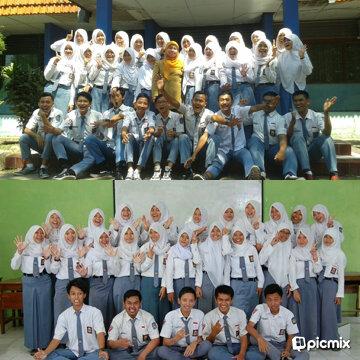 Ahad, 25 Januari 1998 // follow twitter aku yg satunya yah @yulipriyatin :)
