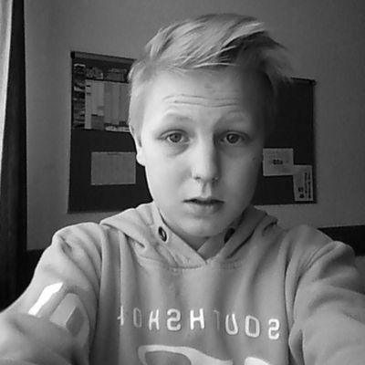 Ey jo ✘ Ich bin ein ganz normaler Typ, nebenbei mache ich auch Videos ✌