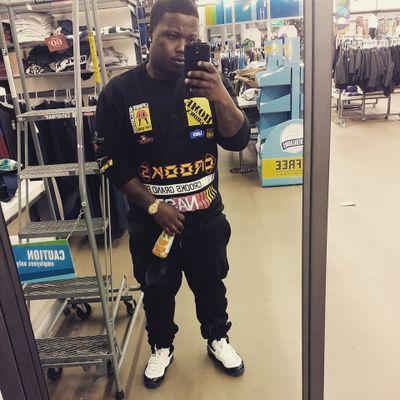 Big Man, Bigger Dreamz.. Cant nothing hold me back.. Idont need your approval i am who i am love me or hate me!