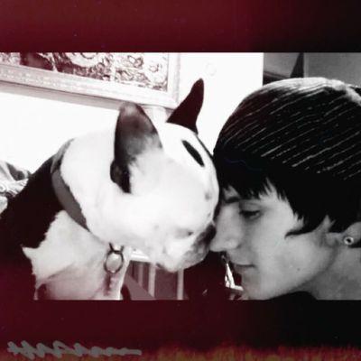 I'm billy. I'm 15. I'm just a  young man who loves his music. Dont like me? Too bad. I'm a lead singer and screamer.