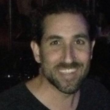 NYC Attorney and Fan of Knicks, Yankees, Horse Racing: U Mich & BU Law Alum