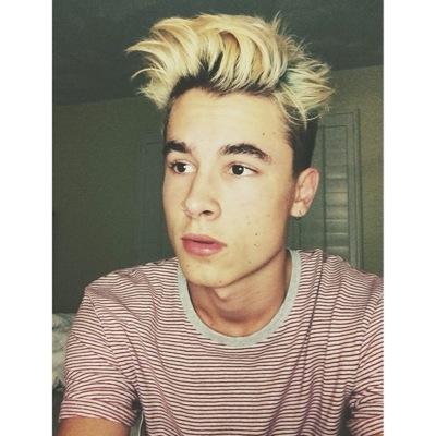 i just started this twitter account i like it alot if u would follow me btw i loovvee kian lawley