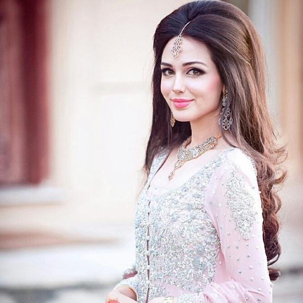 Desi Beauties On Twitter Deepika Padukone Desibeauties
