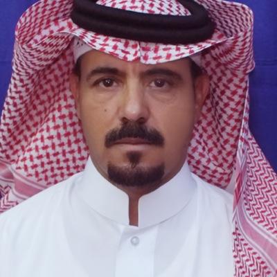 أنا رفيق الرفيق اللي يذري ذراه 
وأنا رفيق الرفيق اللي ما يلقى ذرى 
رفيقي الأول أدحم به ظروف الحياه 
والثاني أهتم من همه وهو ما درى