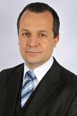 Douglas B. Soares