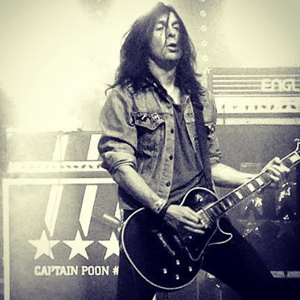 Guitarist/Musician https://t.co/7YazlAtEyx The Cruel Intentions, Bloodlights, toycollector,musichistory,art,design,architecture,travelling,nature