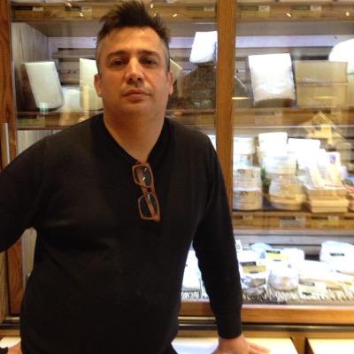 AmelieJavi's profile picture. Fundador de Los Quesos de L'Amelie Profesion Fromages formado en la escuela de Paris (Francia)