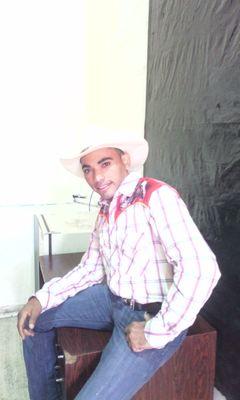 65e266487beb414's profile picture. venezolano asta morir y orgulloso de cantarte x siempre Venezuela mientras q mi Dios me de vida y salud. el siempre de es sera mi guía