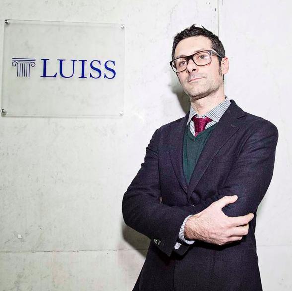 Associate Prof @UniLUISS #Semiotics, #marketing, #communication. Consultant to the Dicastery for Communication​ (Holy See).