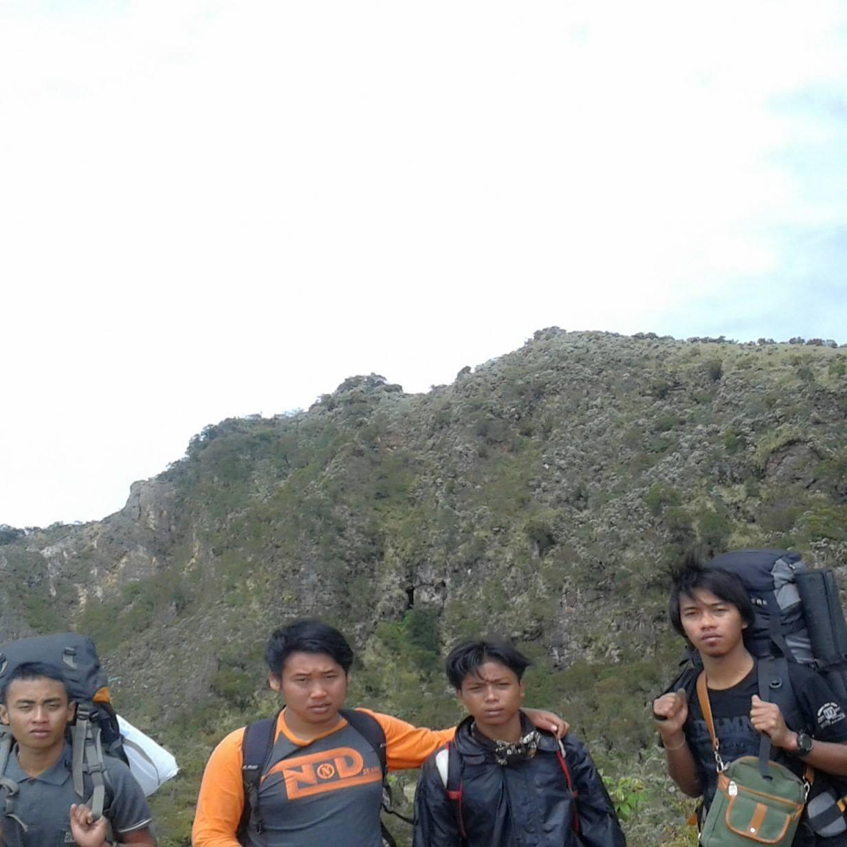 iso nyawang nanging ra iso nyanding