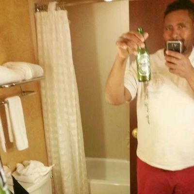 robkerr334's profile picture. 