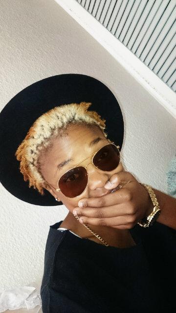 Thando Lungile Luyanda Founder and  owner of PuffyballSA(@Puffyfam)!IG:Luwi91. I HATE PHONE CALLS!