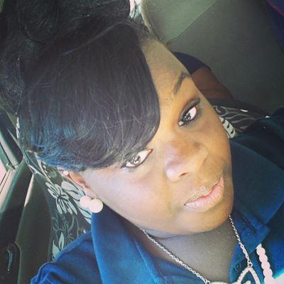 - HI TWITTER!!! MY NAME IS MOE..ADD ME