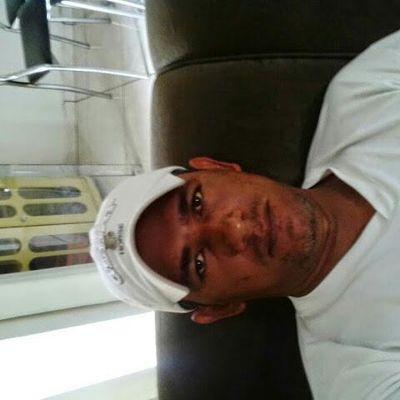 wederdosantosrv's profile picture. 