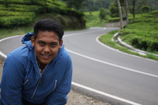 BettaRizan's profile picture. ()() ,--------,,   ( a)) !BettaRizan! !   (,) ) ----! !----   ,,J,L,, ,, ,,! !, ,,   jangan lupa di folback y ;D,, |FT Mesin-UMJ|Pasukan Insyaallah ()() ,-----