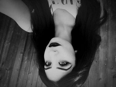 angelaroxanna's profile picture. •Los Angeles |
19 • Single |