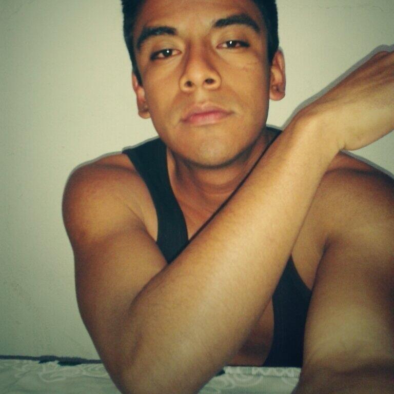 My life my love; music #FSOE☊  ▲_Aly&File­_▲ ♬♫♪Above&Beyond♪♫♬ 
#Team @realmadrid I♥@Cruz_Azul_FC I♥Basketball