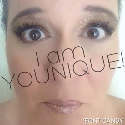 Mom, Wife, & Younique Presenter!