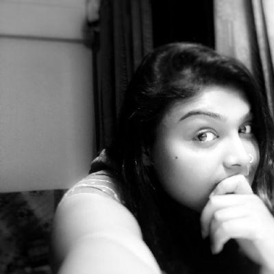 Back to the supposed adulthood. Short tempered. Weird by choice. Abstract thinker. Extrovert. Enthusiast. Passionate. Advertising Love. Dance Love.