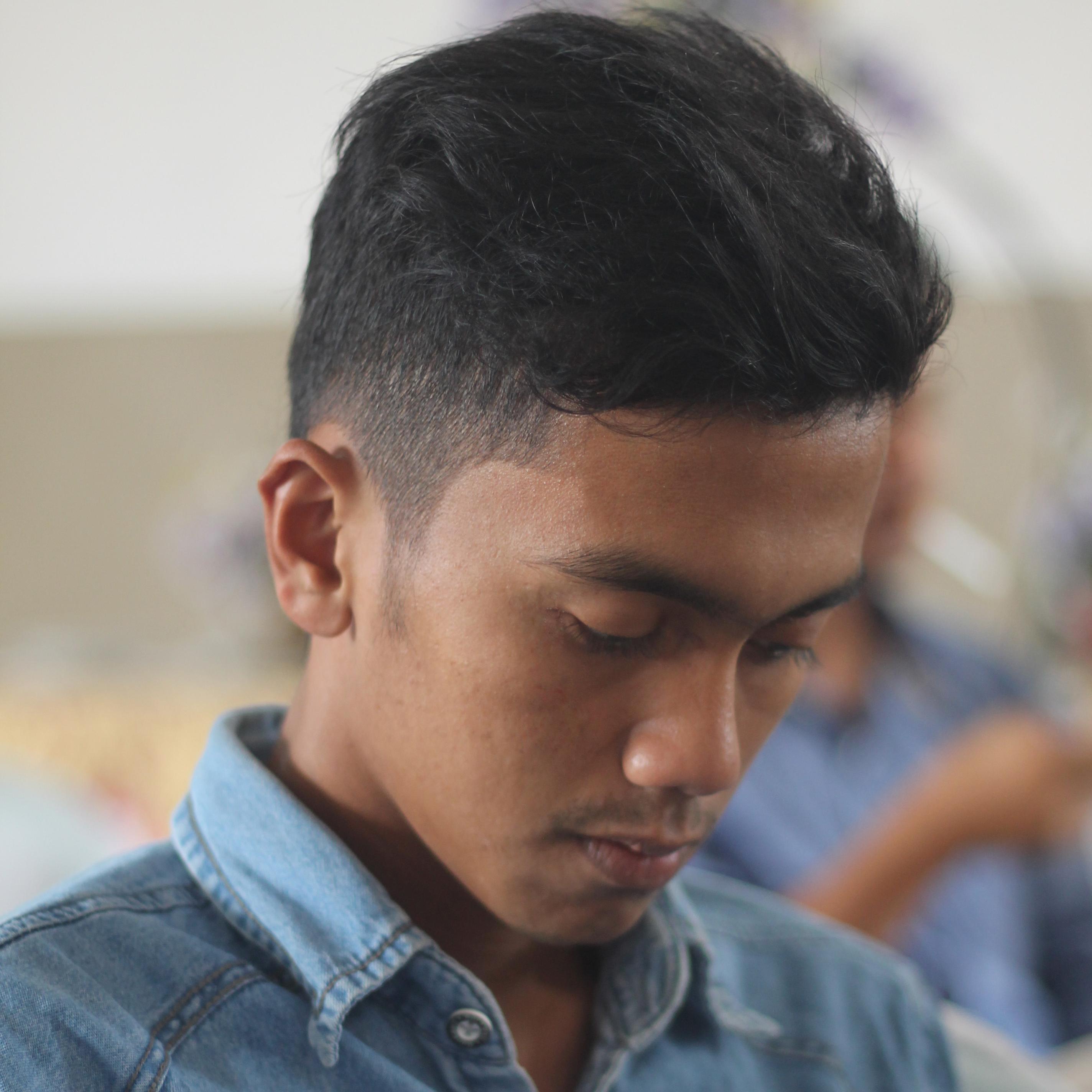 74DCD9B4
Sukses itu harus dicari dan ditemukan. UIN SGD Bandung|FSH|MKS|. email: ipues_san@yahoo.co.id WeChat :Wxid_Sandy18Profil:http://t.co/bXjxi2G9n7