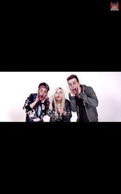 Dagi folgt (Fb)sie hat retweetet❤️ Julian folgt 12.1.15❤️ OMG Ich liebe euch❤️Meine idole? @Bibisbeauty & @julienco_ Timo hat geliket❤️Shirin hat mich erwähnt❤️