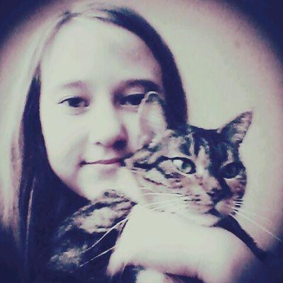 luizuks2244's profile picture. Hi I'm 12 years old and I LOVE animals. I like to make people Happy! :) Follow me and I will follow you! :)Smile!