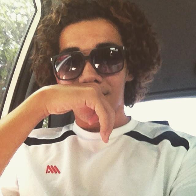 Carioca, 15 anos. Apaixonado pelo São Paulo Futebol Clube.