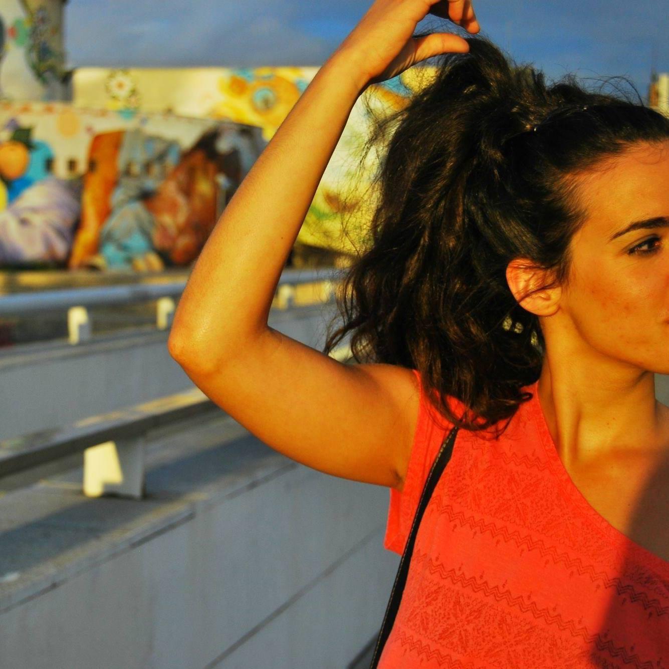 Fotógrafa Redactora en http://t.co/dgQw2jkXr3, locutora en Radio Tomares y @Emprenred. También hago BBC.