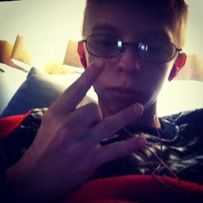 hurdface217's profile picture. My name is Joshua Hurd i live in Bridgewater PA I'm 16 years old with dwarf syndrome but I love this syndrome because it makes me look cute I guess and #USA