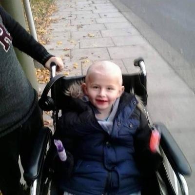 This is for frankie my brave lil brother he is 5 years old and has recently been diagnosed with neuroblastoma he has been having chemothearopy at gos hospital.