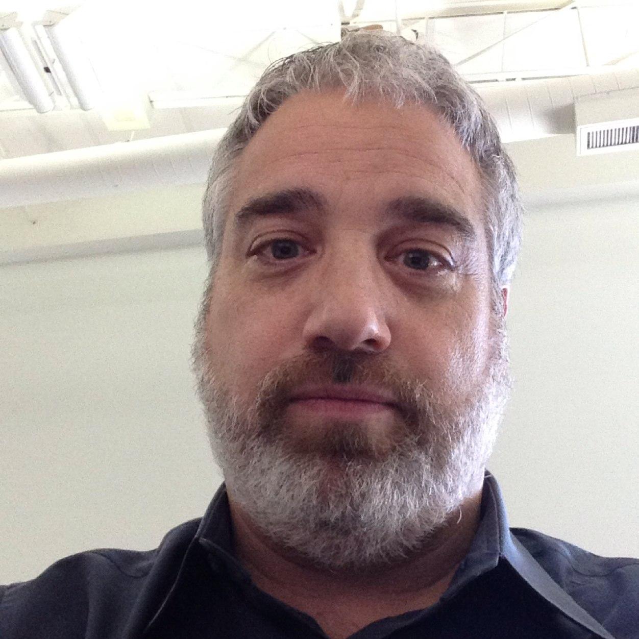 bernzie3's profile picture. 