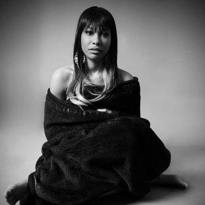 Model/Actress/Host/Music If you would like to collaborate on a project, photoshoots, music videos, fashion shows etc...Email me at  Fatima.brown20145@gmail.com