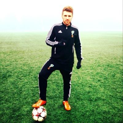 Serbian from Quebec, studying at Cape Breton University, playing soccer and crazy about fitness.